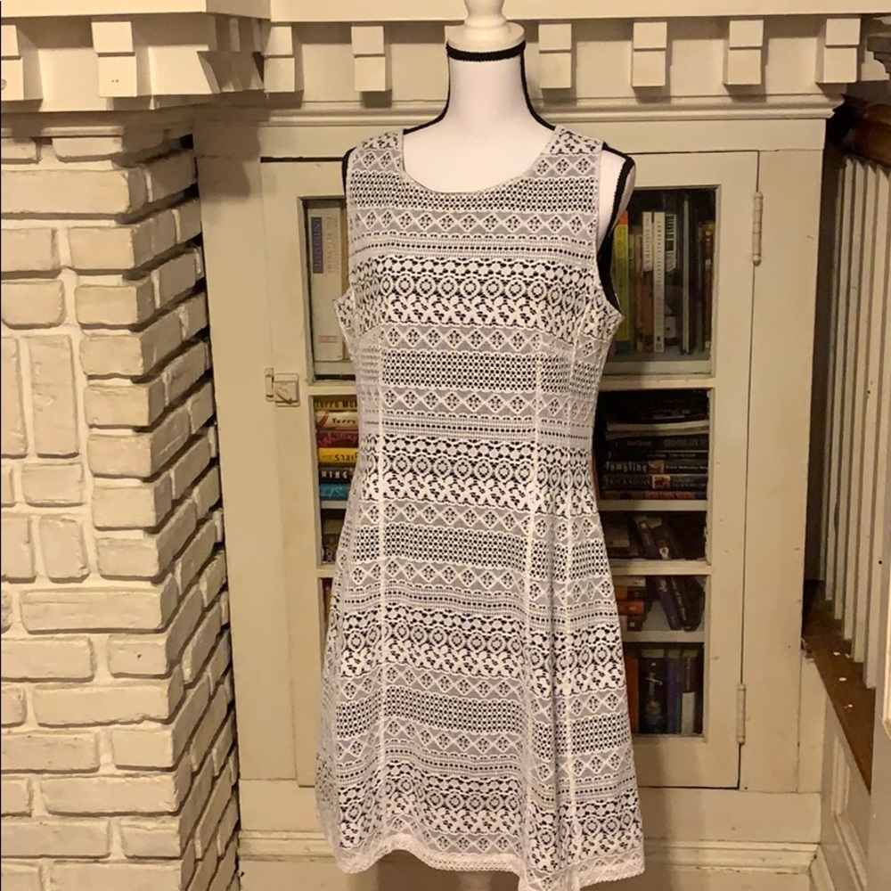 Sleeveless dress
